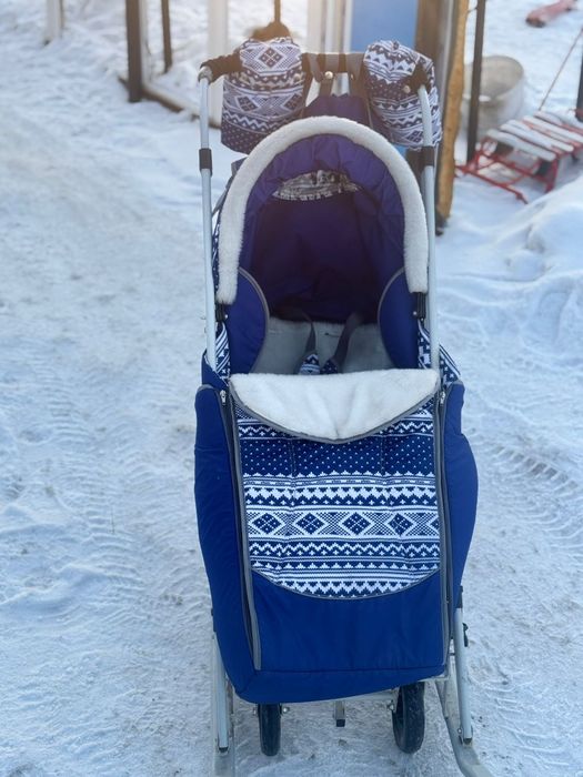 Продам зимние тёплые санки для детей