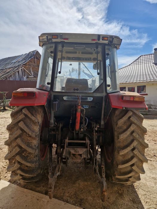 Tractor Massey Ferguson Onesti • OLX.ro
