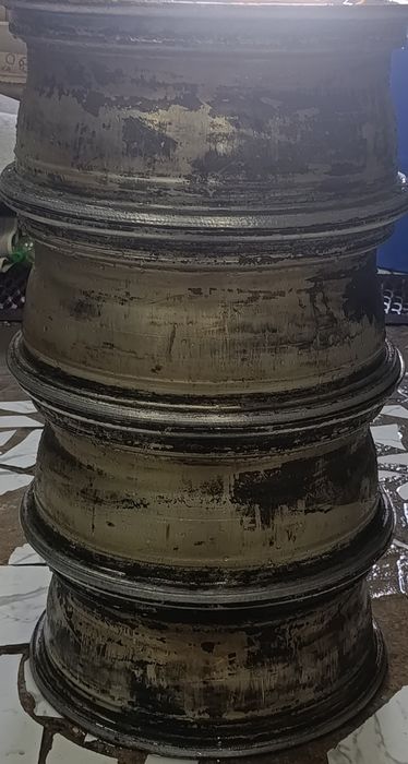 Диск на тайота комплект