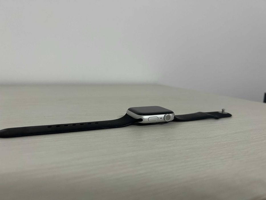 Часы Apple Watch 6 (44 mm, Silver, оригинал)