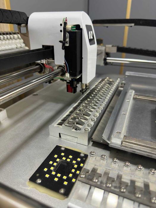 NEODEN 3V Pick and Place