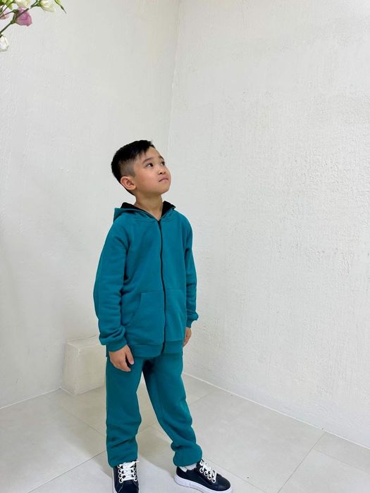 Костюм детский новый