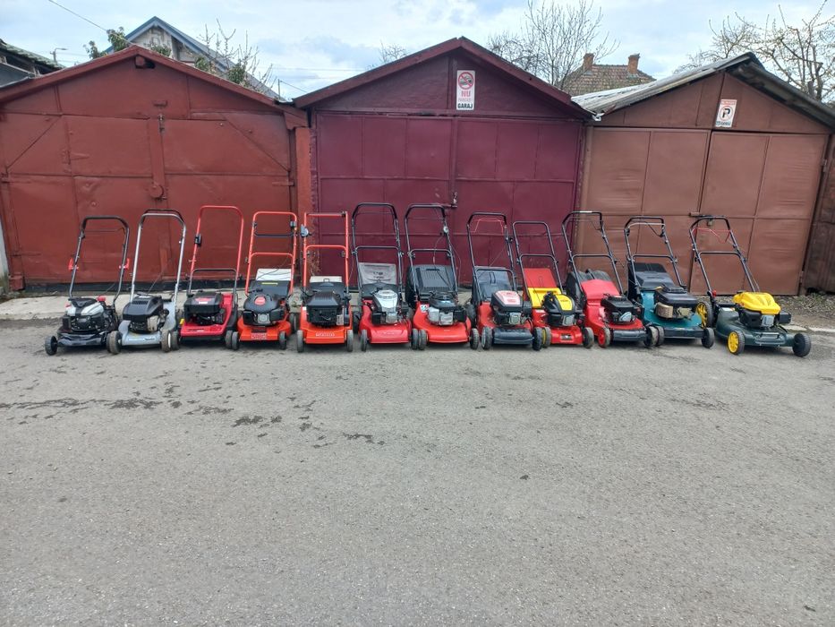 Vand masini tuns iarba