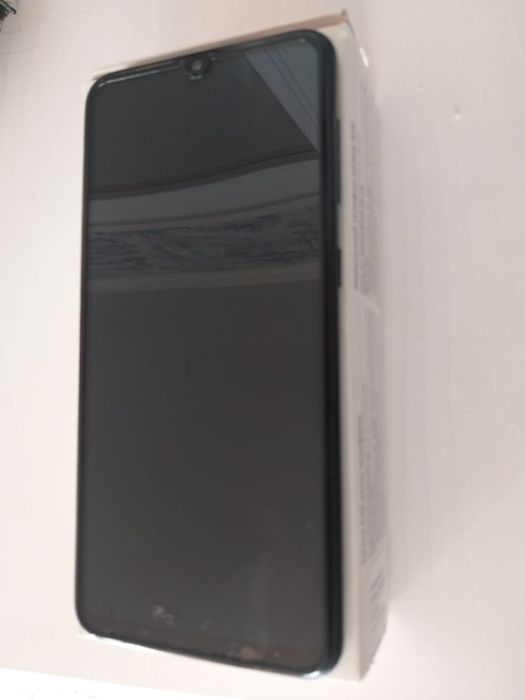 Продам Самсунг А20