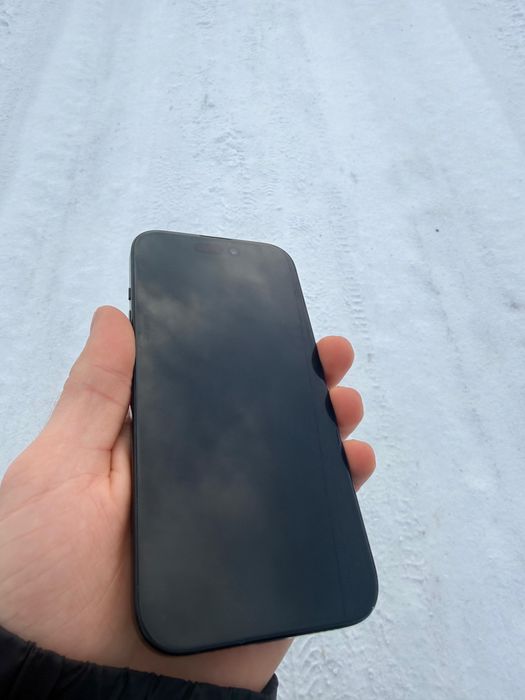 Продам айфон 15 на 128