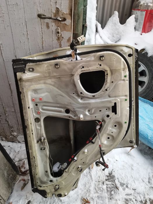 Двери toyota mark 2 90 кузов