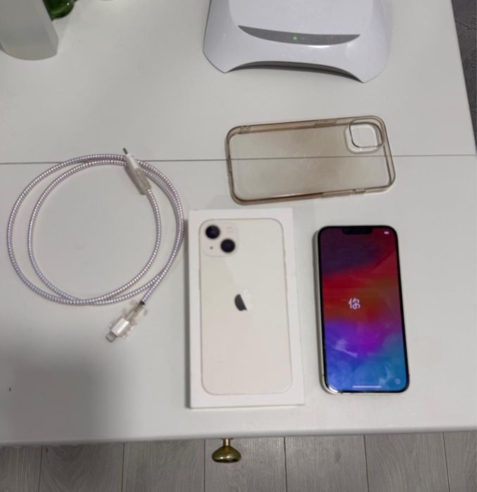 Продам Iphone 13