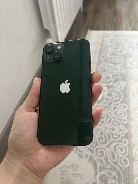 Продам айфон 13