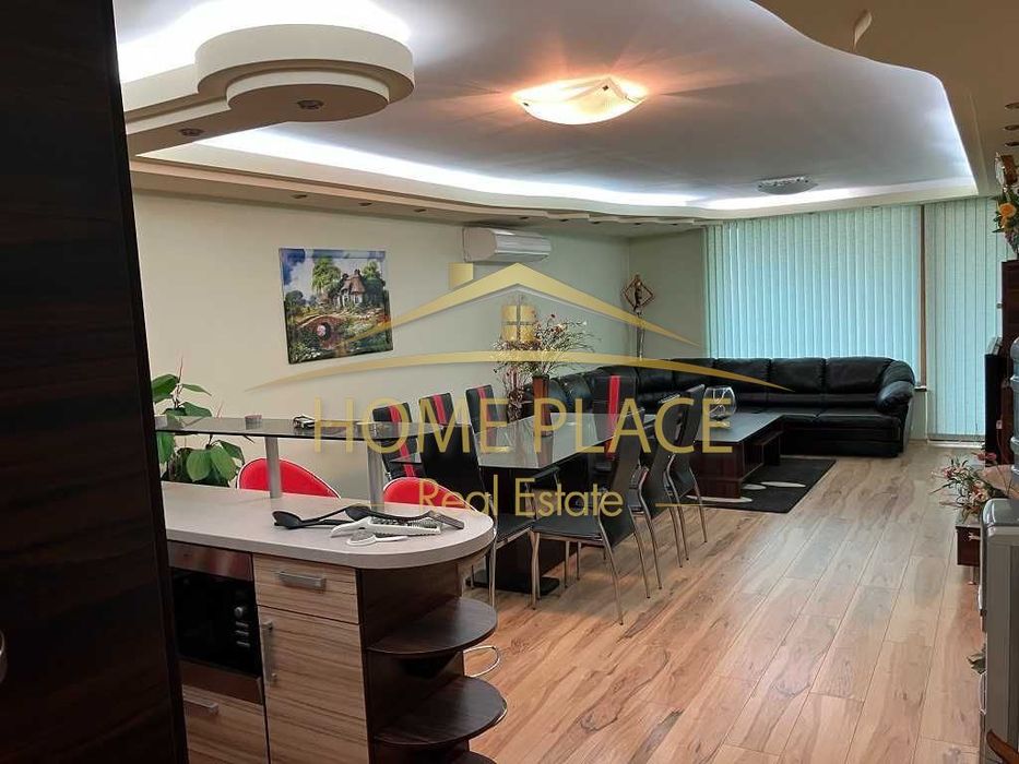Продава се Тристаен апартамент в Варна, Базар Левски - 100 кв.м за 2970 €/кв.м - Снимка #1