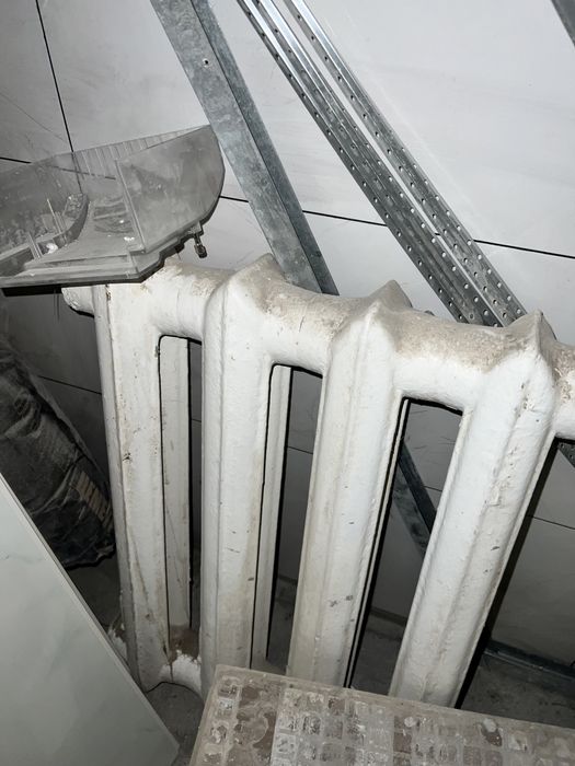 Радиатор чугунный