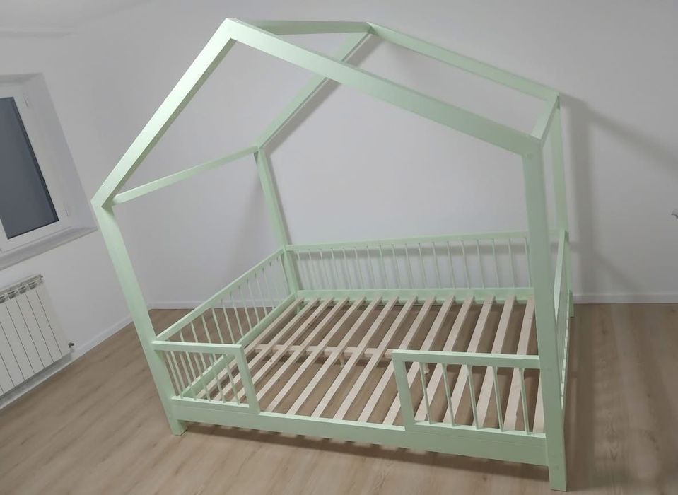 Pat Montessori copii din lemn masiv – la comandă | Livrare în toată ța