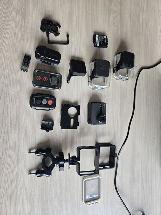 Продам action камеру Ezviz