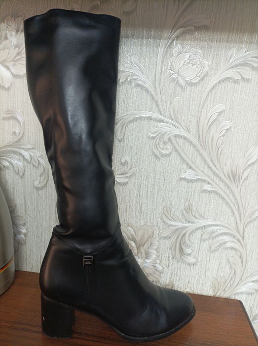 Продам срочно сапоги