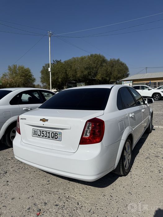 Chevrolet Jentra