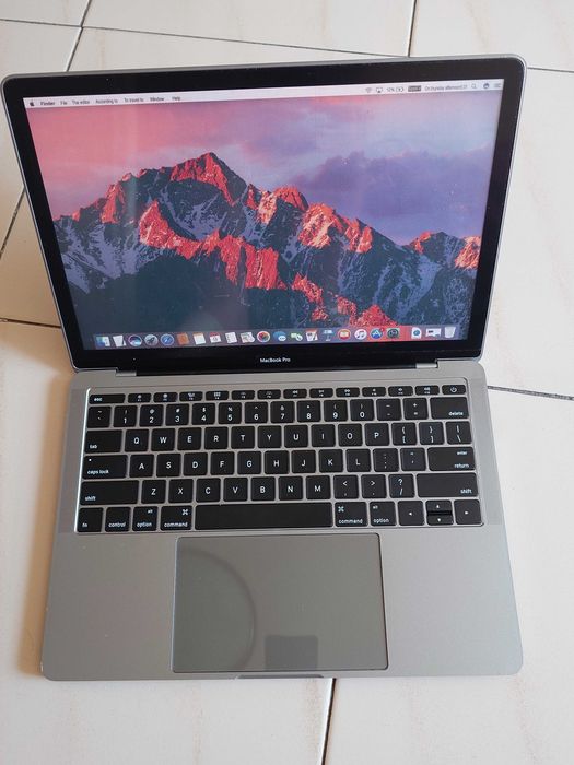 Maqueta de Laptop Apple Pro 13,3 inch