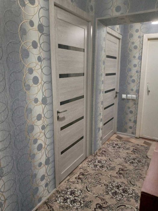 Uy sotiladi 2 xonali + qoshimcha xonalari bor 2/1/4