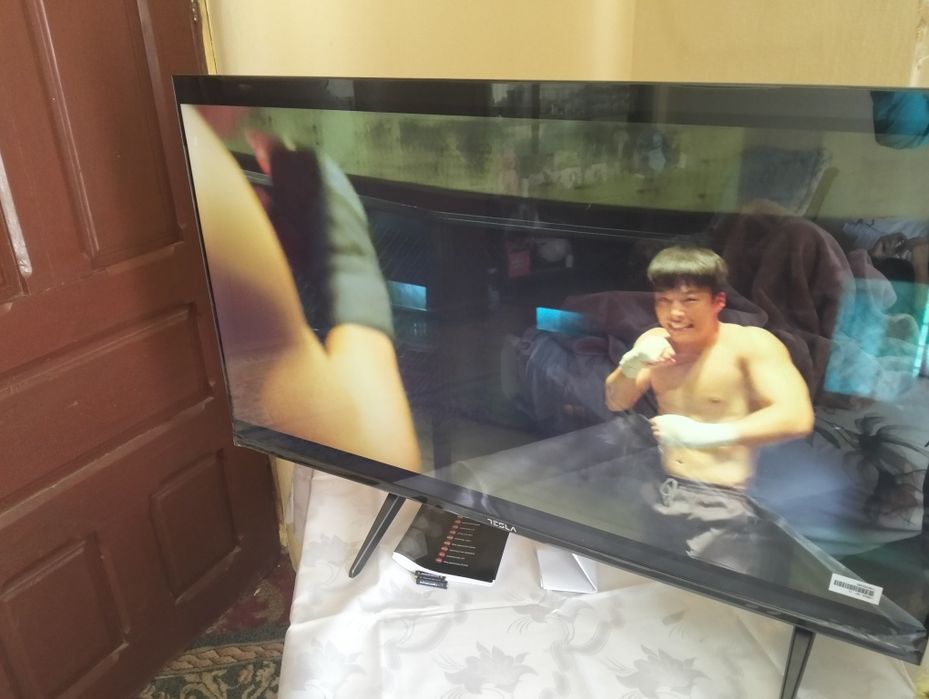 TV smart tesla andorid