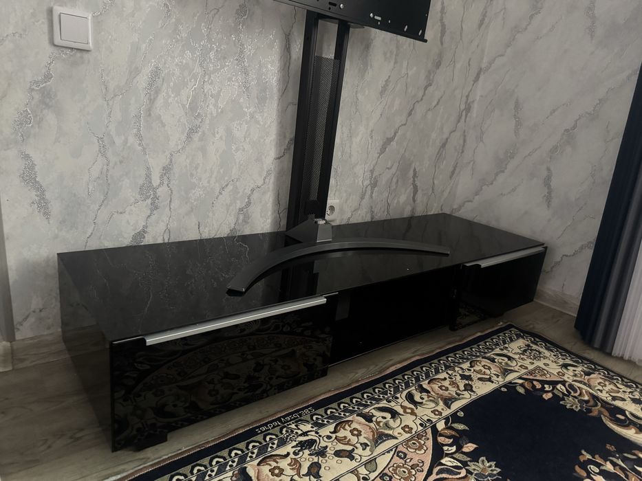 Тумба под телевиор