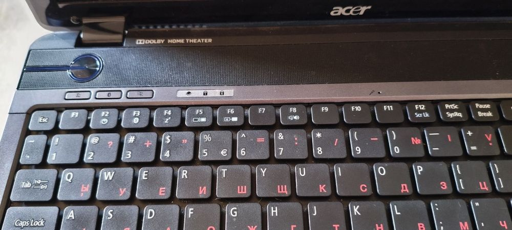 Лаптоп Acer Aspire 5738Z - Работещ, с Windows 7 и работеща батерия!