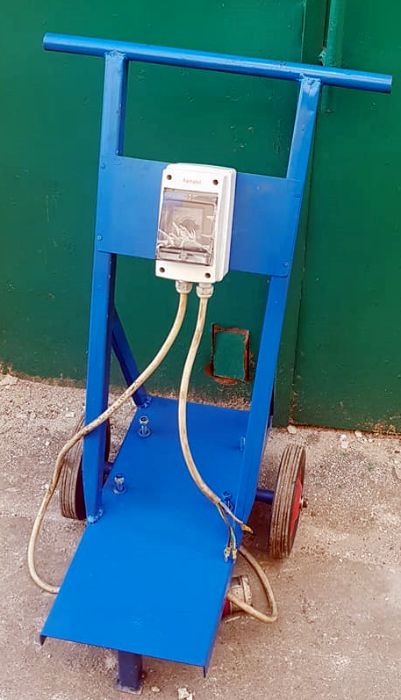 Cadru mobil pompa spalatorie auto /suport grup pompant