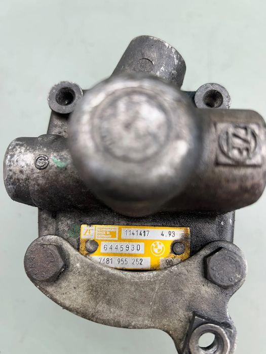 Pompa servodirectie mecanica 7681955252 BMW Seria 3 1998