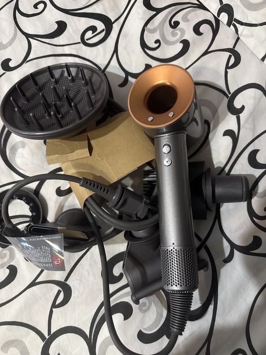 Uscator de par Dyson HD07 supereonic nickel