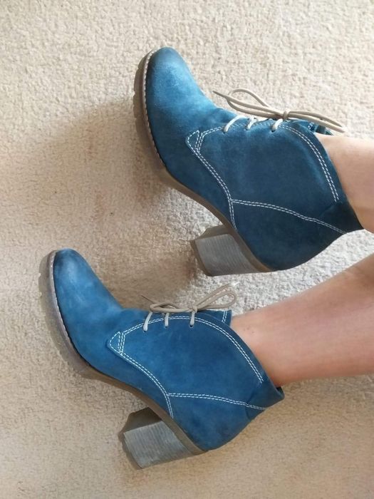 Botine dama din piele intoarsa