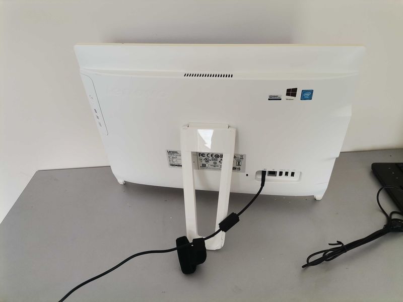 Настолен компютър - Lenovo Intel Celeron J3160