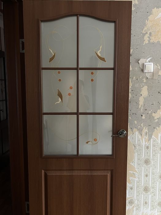 Двери 80 см 4 штуки