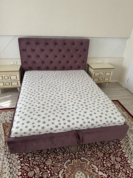 Кровать двуспальная