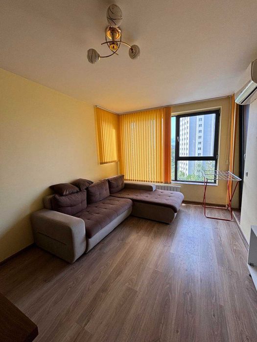 Дава се под наем Двустаен апартамент в София, Студентски град - 65 кв.м за 600 € - Снимка #1