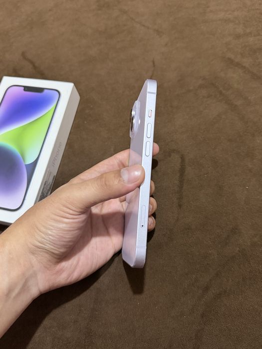 IPhone 14 Purple