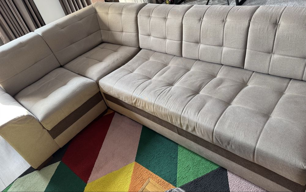 Диван угловой с отделениями для хранения