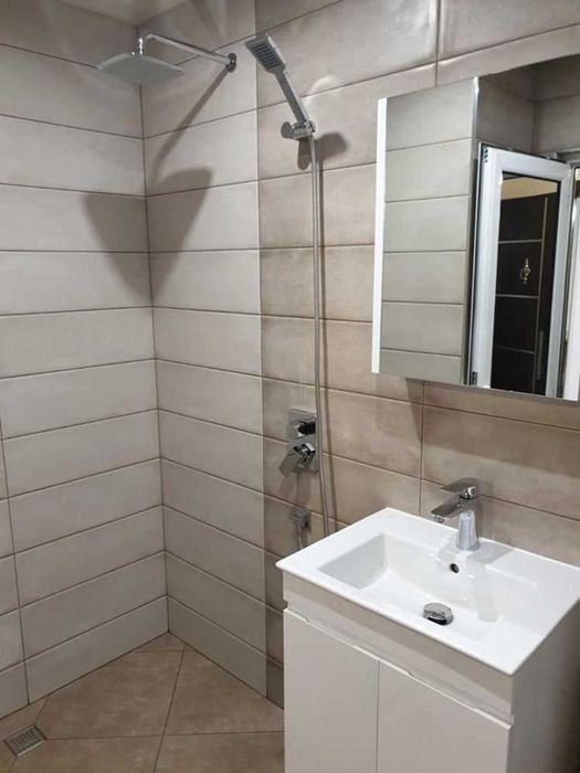 Дава се под наем Двустаен апартамент в Пловдив, Христо Смирненски - 75 кв.м за 382.5 € - Снимка #2