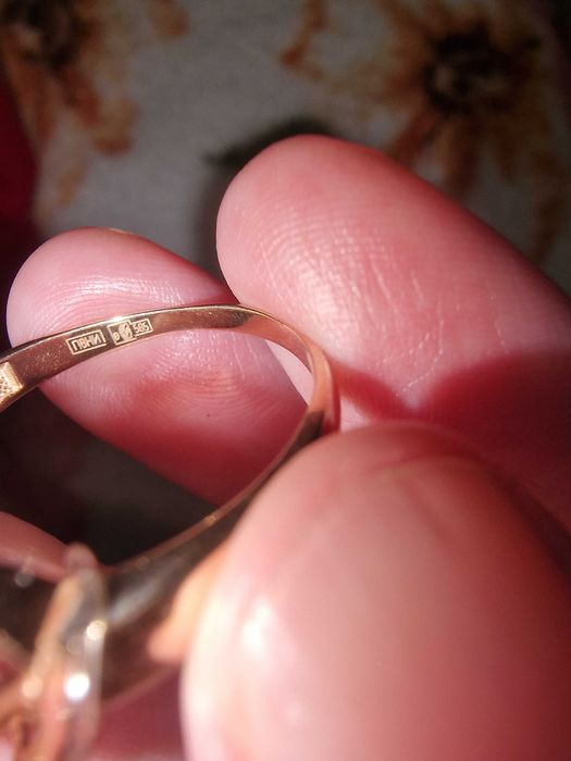 Кольцо золото 585