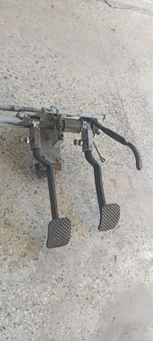 Учебни педали за Пежо 308