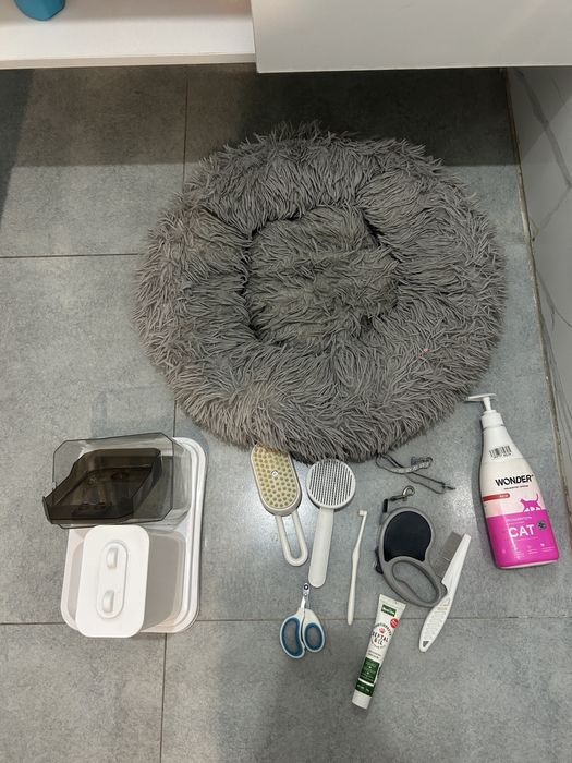 Набор для кошек,сама покупала почти за 20к