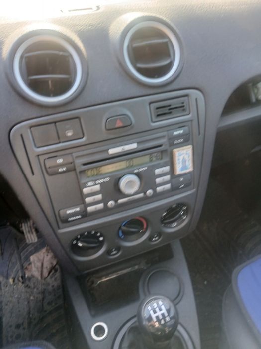 Ford Fusion an 2005 motor 1.4 TDCI totul funcțional