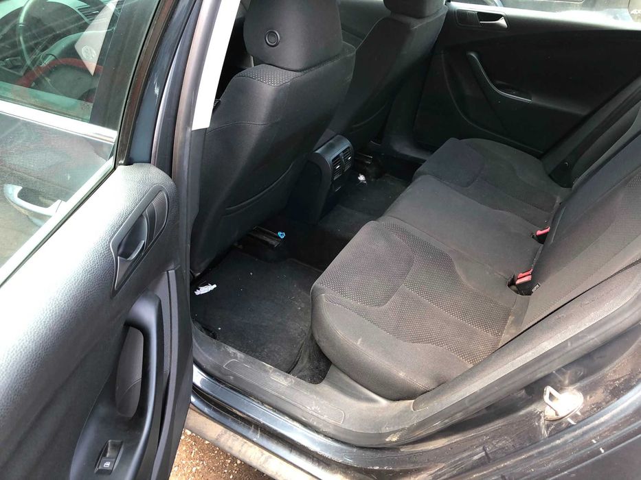 Piese din dezmembrari VW Passat B6 combi gri lk7x, cutie KNY - 2.0 TDI-CR tip CBBB