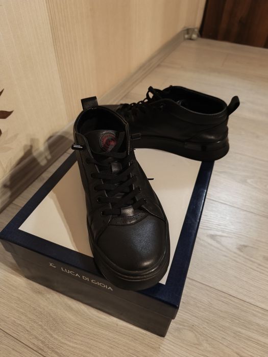 Ghete bărbați piele