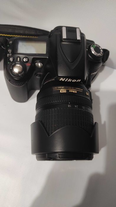 Nikon D90 в идеальном состоянии.