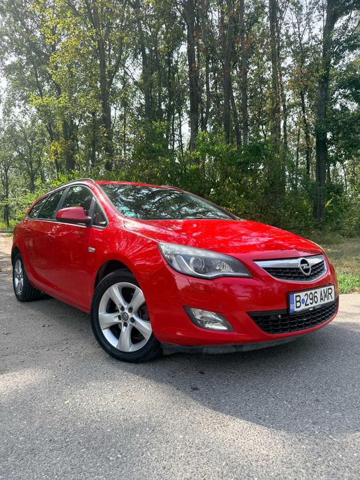 Opel Astra J 2.0 CDTI 165 CP  |  2012