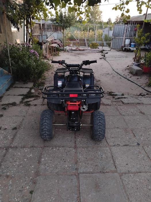 Vând atv 125 benzina