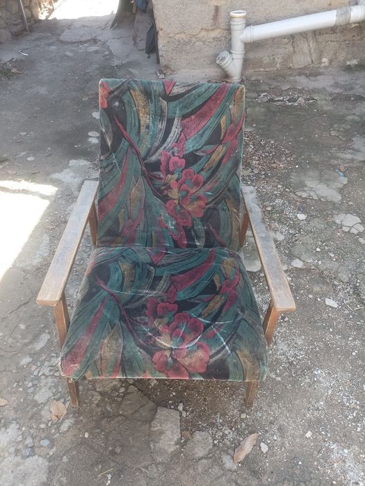 Продам кресла раритет