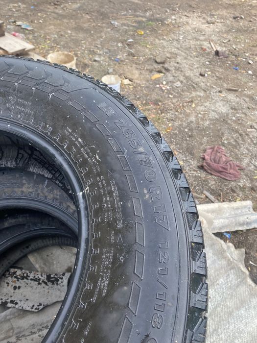 Продам шины 265/70/17