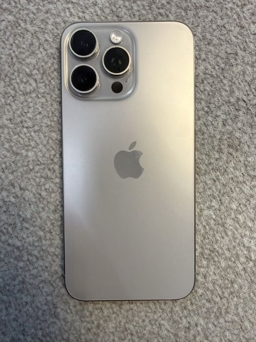 Продам Iphone 15 Pro Max 1 TB