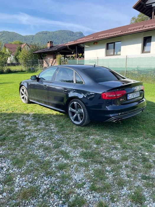 Audi S4