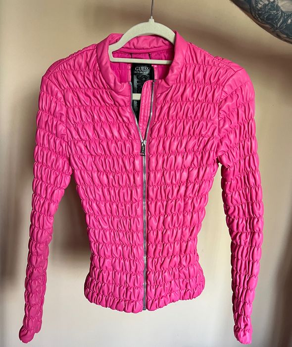 Оригинално якe Guess