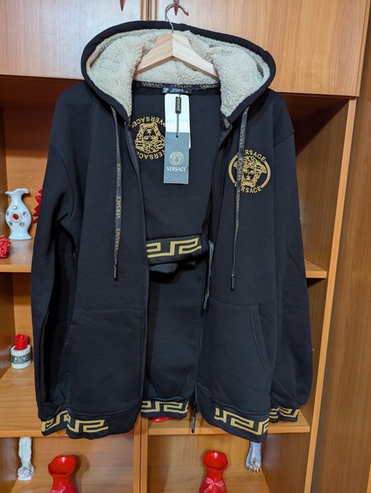 Trening dama nou cu eticheta