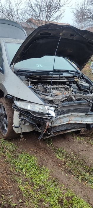 Хонда Сивик 8 Honda civic 2.2 на части